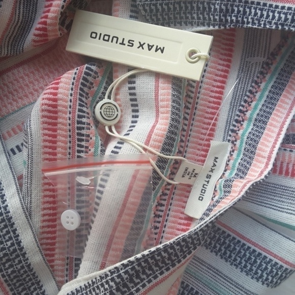 NWT Max Studio Button-Down Sleeveless Print Shirt - Picture 4 of 6